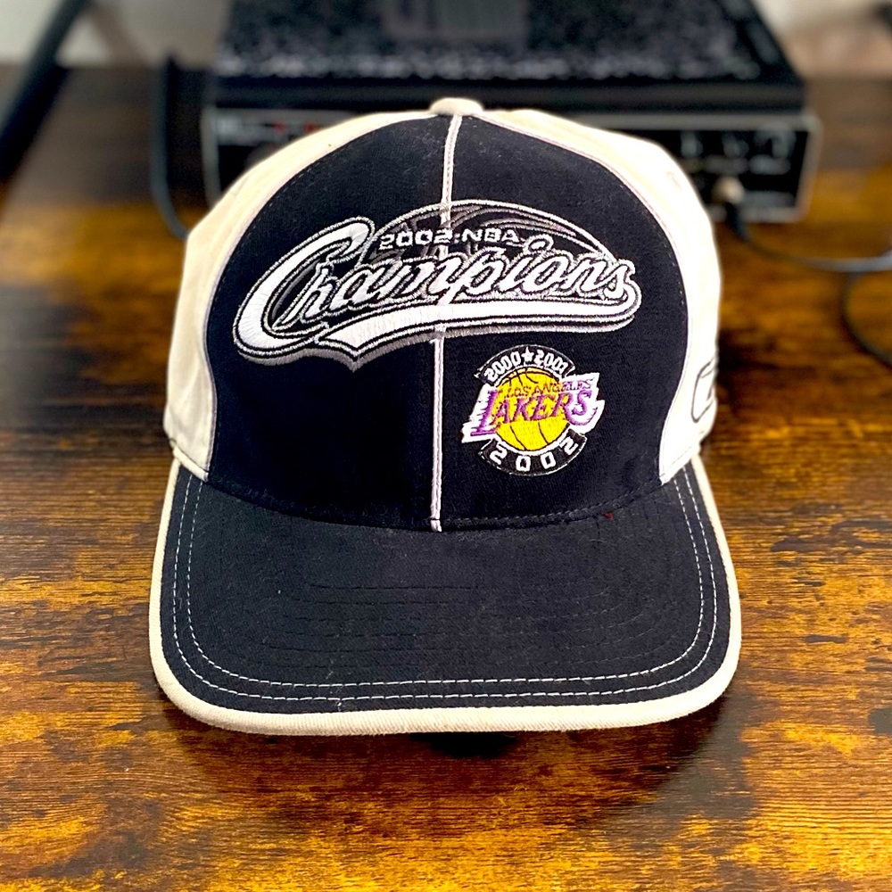 2002 Los Angeles Lakers Championship Hat, L/XL, Extremely Rare!